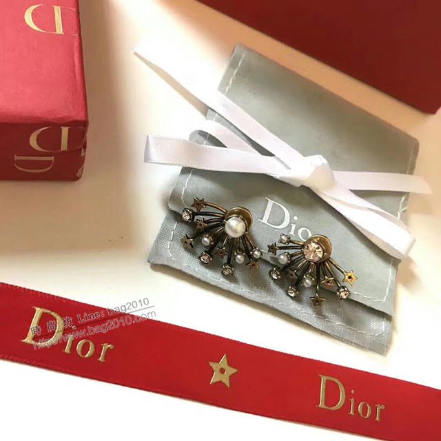 Dior飾品 迪奧經典熱銷款珍珠鑽石星星耳環 不對稱煙花復古珍珠扇形耳釘  zgd1189